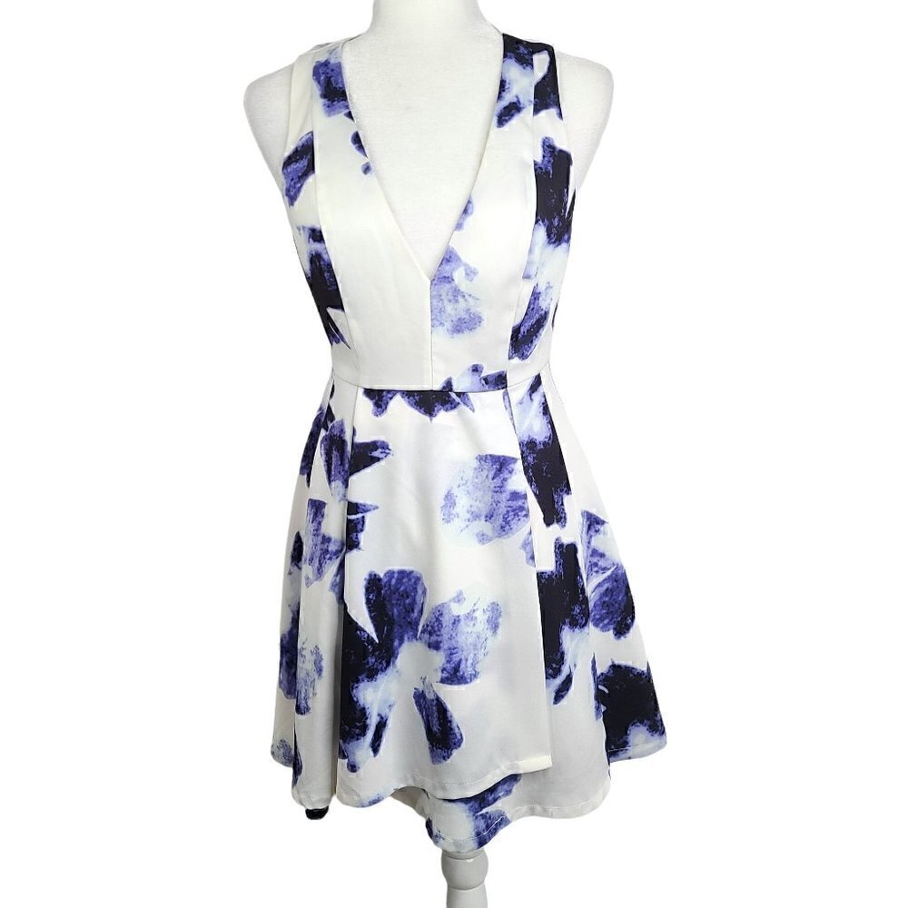 Lulu's White Blue Floral V Neck Sexy Back Mini Sleeveless Dress
